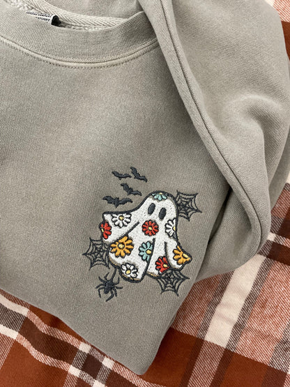 Embroidered Daisy Ghost Sweatshirt: Spooky Season Pullover