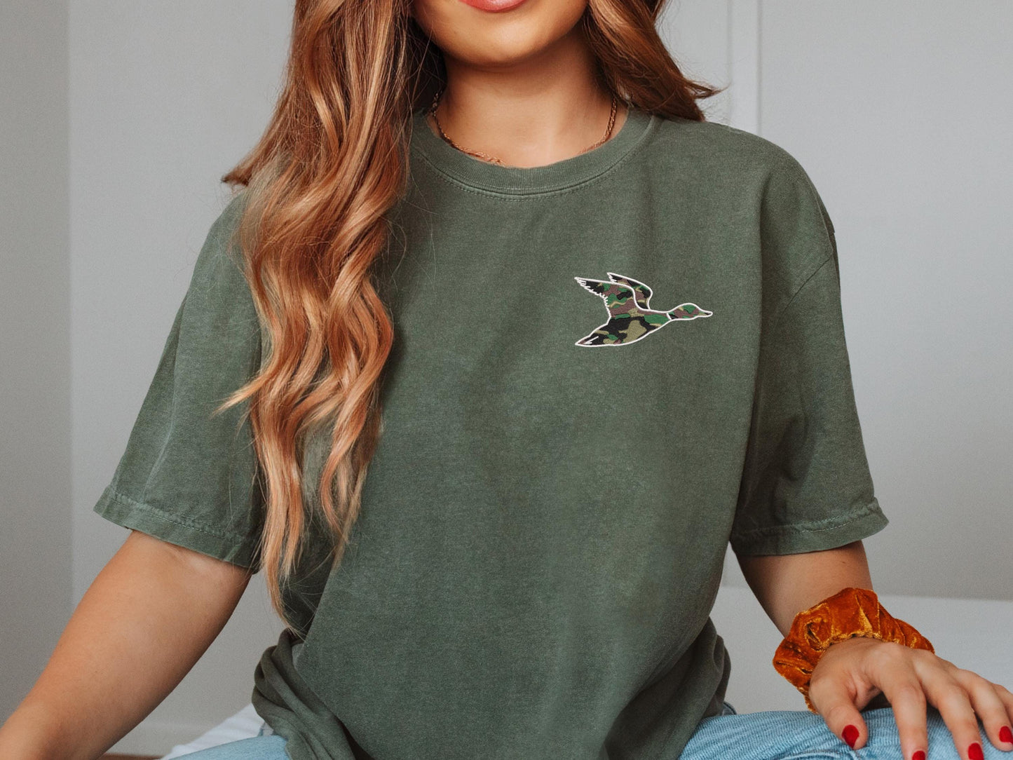 Embroidered Unisex Camo Duck T-shirt: Heritage Hunting Style