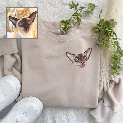 Embroidered Custom Pet Pigment Dyed Crewneck Sweatshirt: Personalized Pet Pullover