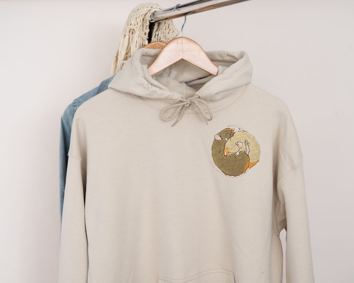 Embroidered Rat Hoodie: Personalized Pet Sweatshirt