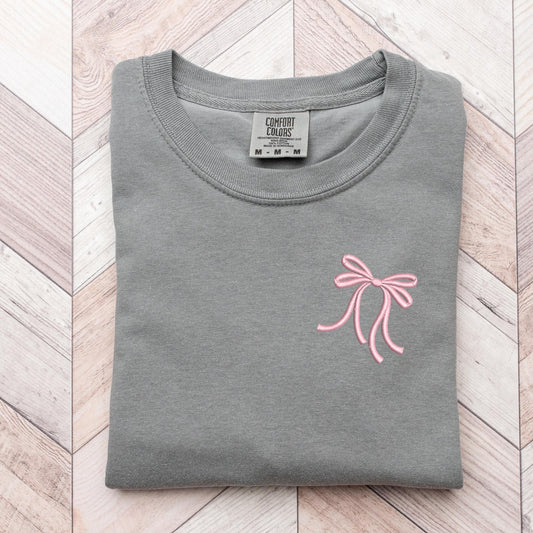 Embroidered Coquette Pink Bow T-shirt: Trendy Soft Girl Aesthetic Tee