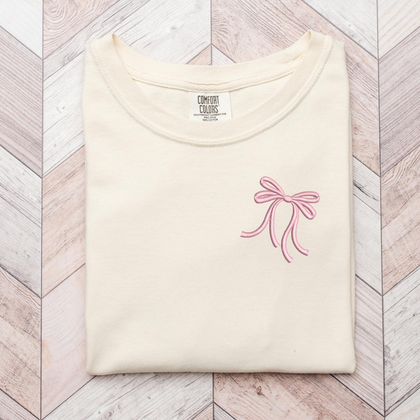 Embroidered Coquette Pink Bow T-shirt: Trendy Soft Girl Aesthetic Tee